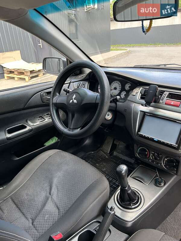 Седан Mitsubishi Lancer 2006 в Каменец-Подольском