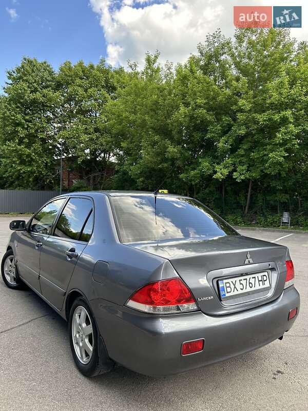 Седан Mitsubishi Lancer 2006 в Каменец-Подольском