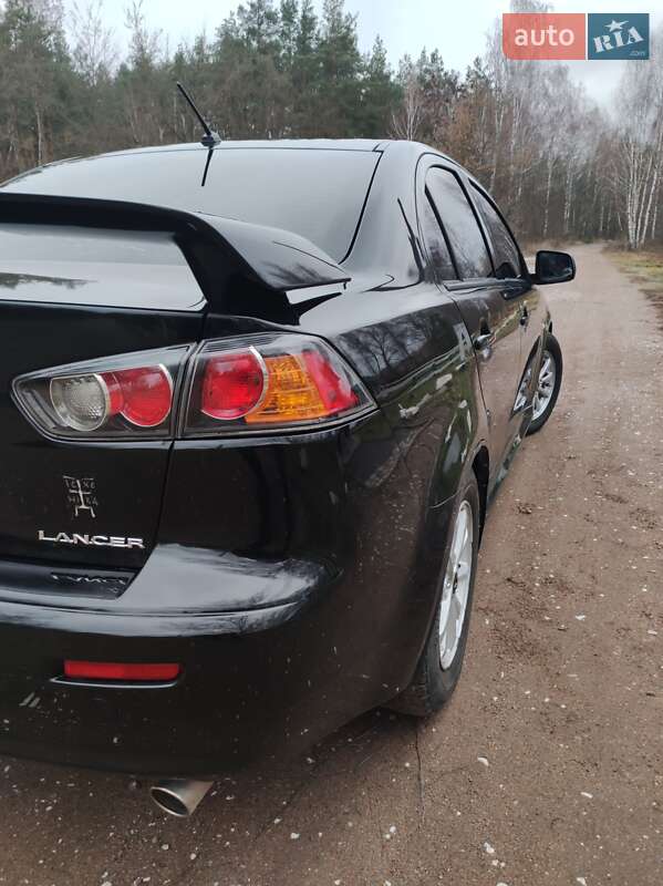 Седан Mitsubishi Lancer 2011 в Коростені