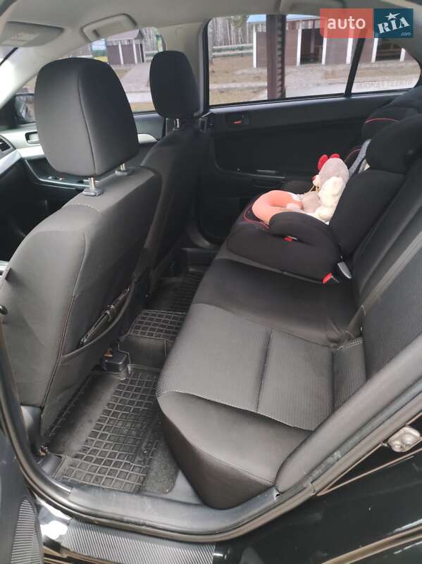 Седан Mitsubishi Lancer 2011 в Коростені