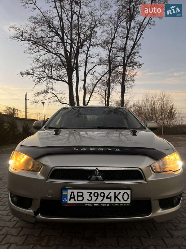 Седан Mitsubishi Lancer 2008 в Виннице