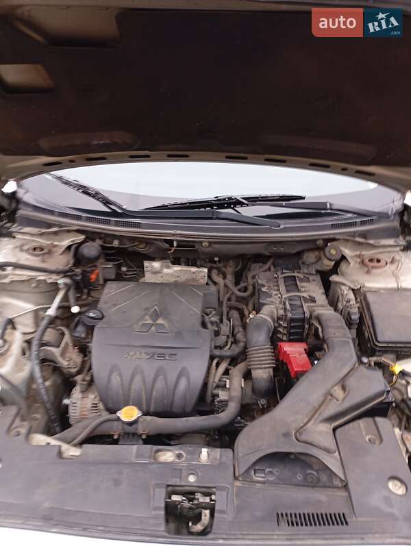 Седан Mitsubishi Lancer 2008 в Кагарлику
