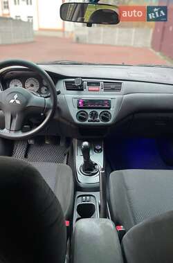 Седан Mitsubishi Lancer 2009 в Львові