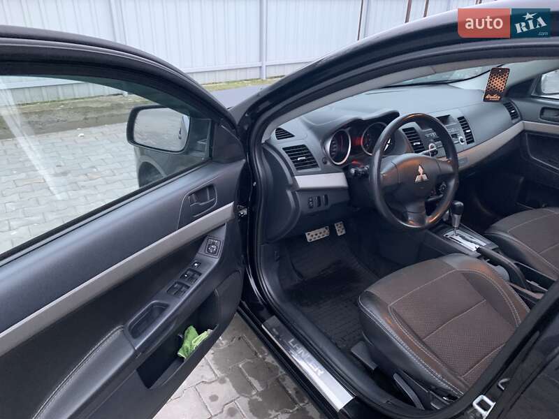 Седан Mitsubishi Lancer 2008 в Новому Бузі