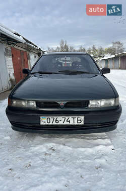 Седан Mitsubishi Lancer 1993 в Львове