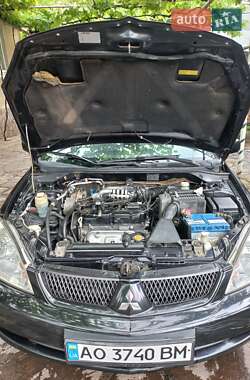 Седан Mitsubishi Lancer 2006 в Ужгороде