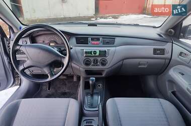 Седан Mitsubishi Lancer 2004 в Львове