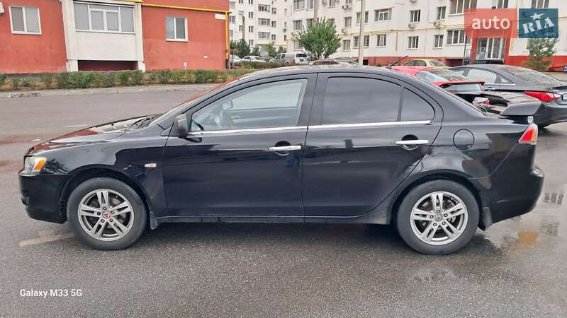 Седан Mitsubishi Lancer 2010 в Харькове