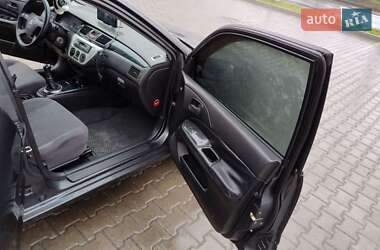 Седан Mitsubishi Lancer 2004 в 