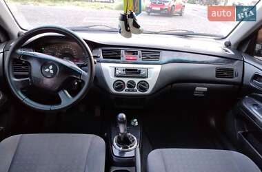 Седан Mitsubishi Lancer 2004 в 