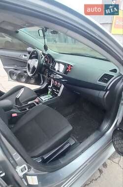 Седан Mitsubishi Lancer 2016 в 
