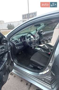 Седан Mitsubishi Lancer 2016 в Кривом Роге