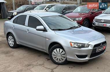 Седан Mitsubishi Lancer 2010 в Виннице