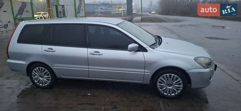 Универсал Mitsubishi Lancer 2004 в Конотопе
