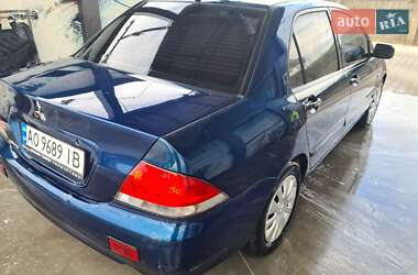 Седан Mitsubishi Lancer 2005 в Мукачевому
