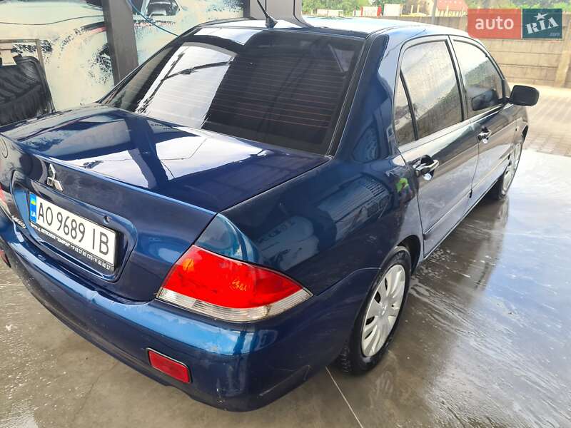 Седан Mitsubishi Lancer 2005 в Мукачево