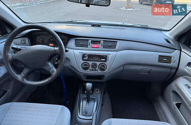 Седан Mitsubishi Lancer 2004 в Києві