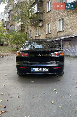 Седан Mitsubishi Lancer 2010 в Киеве