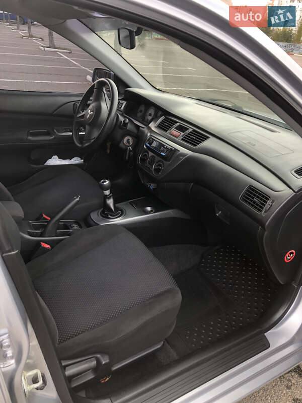 Седан Mitsubishi Lancer 2008 в Николаеве