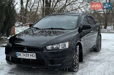 Седан Mitsubishi Lancer 2009 в Ровно