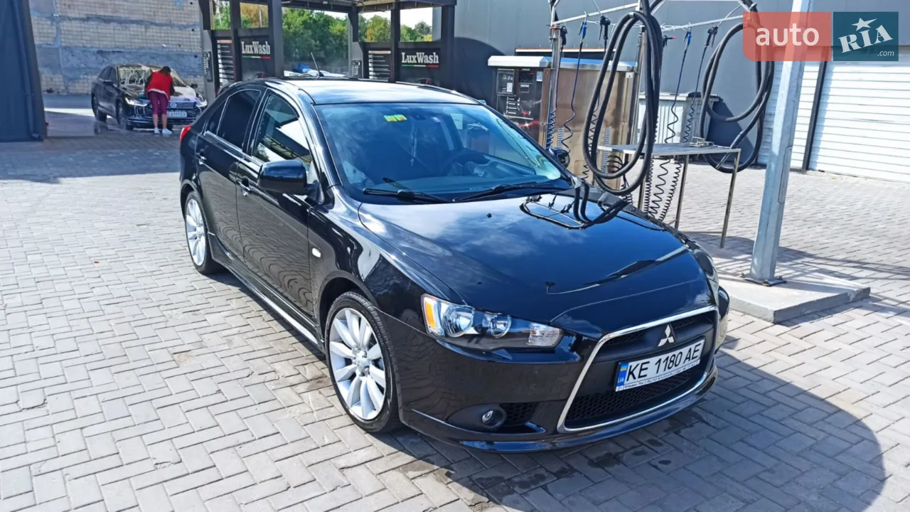 2010 Mitsubishi Lancer - мініатюра 17