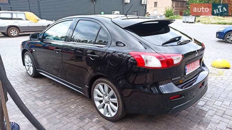 Хэтчбек Mitsubishi Lancer 2009 в Кривом Роге