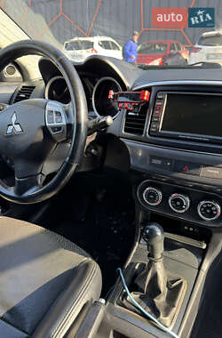 Седан Mitsubishi Lancer 2010 в 