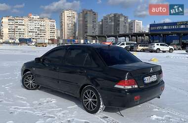 Седан Mitsubishi Lancer 2005 в Киеве