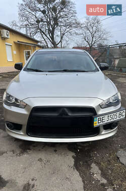 Седан Mitsubishi Lancer 2012 в Ровно