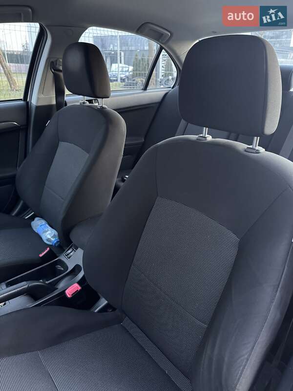 Седан Mitsubishi Lancer 2009 в Львові