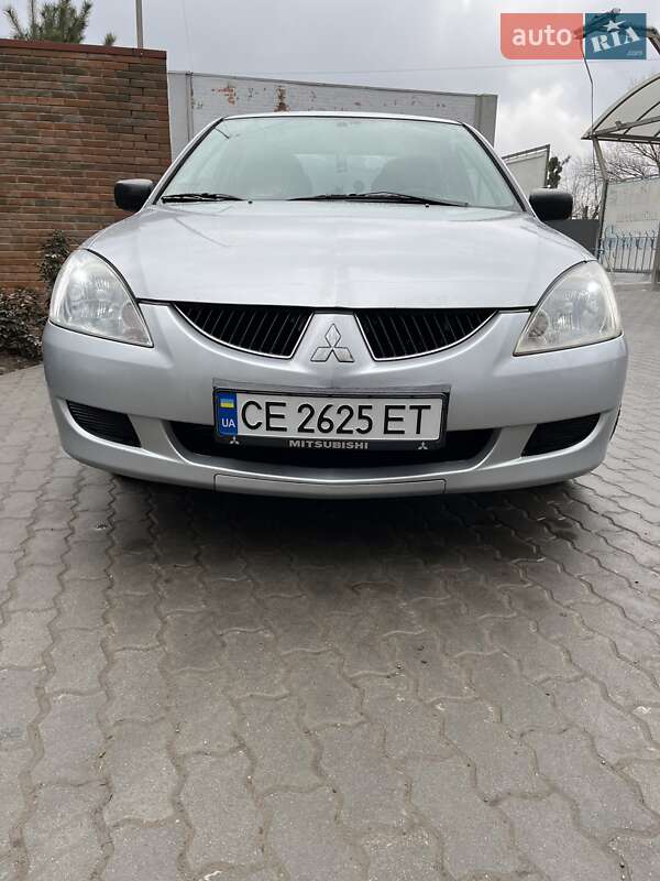 Седан Mitsubishi Lancer 2005 в Черновцах