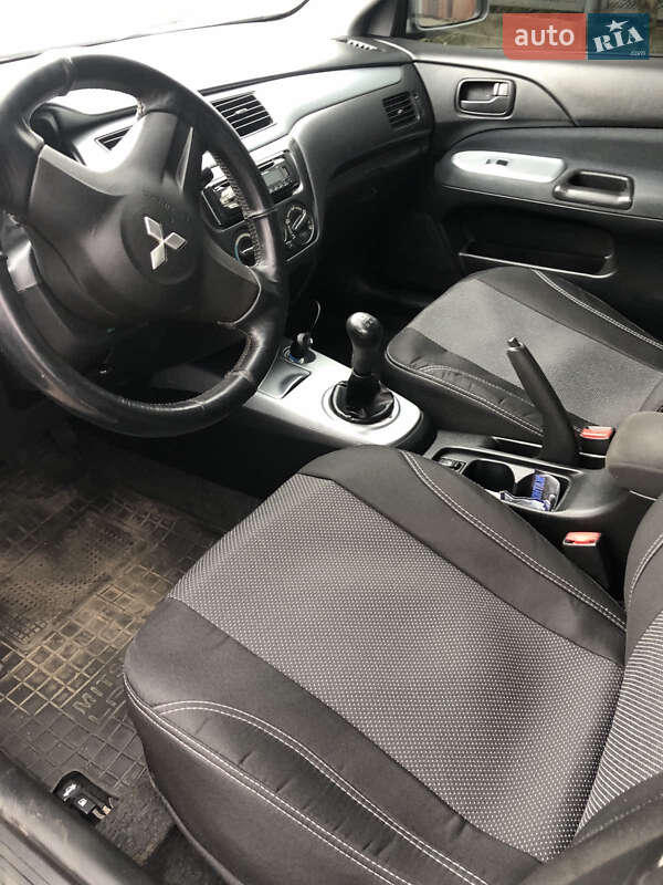 Седан Mitsubishi Lancer 2007 в Ізмаїлі