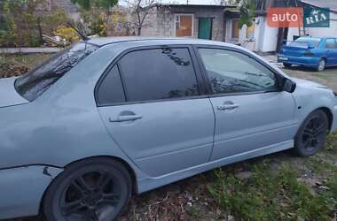 Седан Mitsubishi Lancer 2004 в Каменском