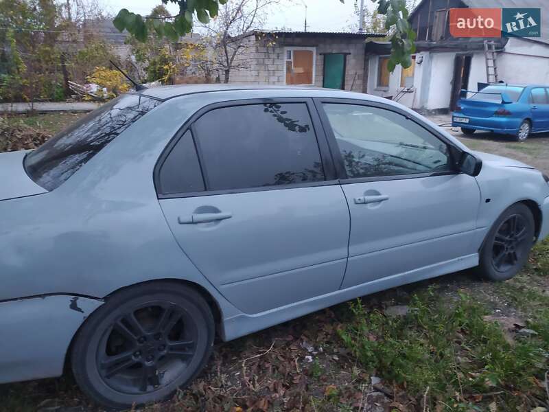 Mitsubishi Lancer 2004