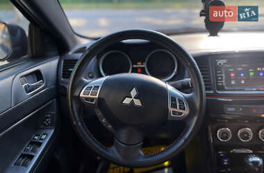 Седан Mitsubishi Lancer 2017 в 