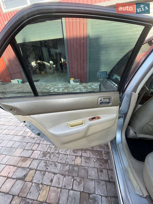 Седан Mitsubishi Lancer 2004 в Запорожье