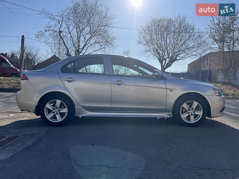 Седан Mitsubishi Lancer 2014 в Луцьку