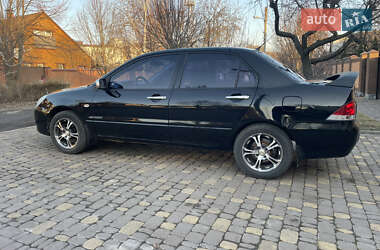 Седан Mitsubishi Lancer 2004 в Харькове