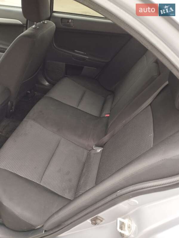 Седан Mitsubishi Lancer 2011 в Києві