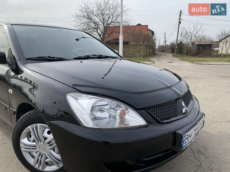 Седан Mitsubishi Lancer 2006 в Измаиле