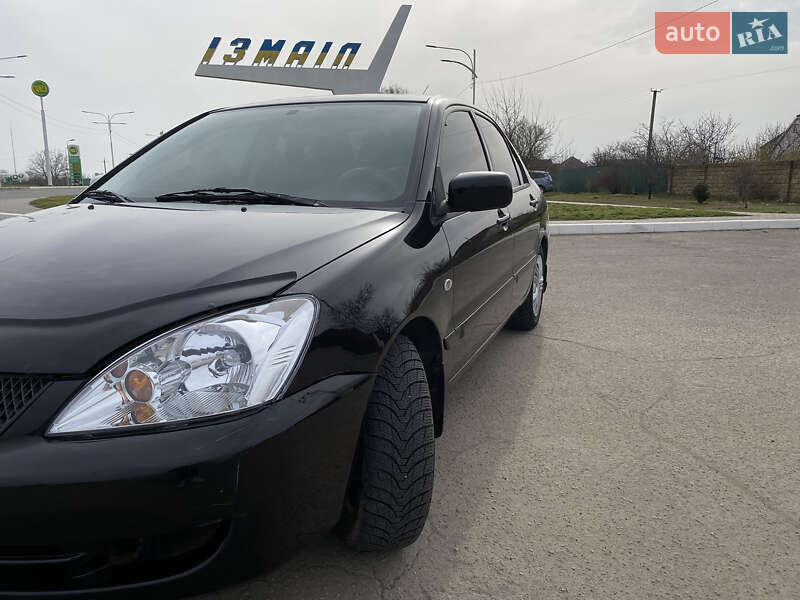 Седан Mitsubishi Lancer 2006 в Измаиле