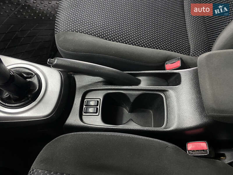 Седан Mitsubishi Lancer 2006 в Измаиле