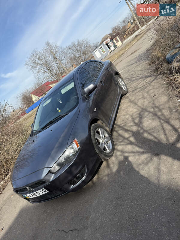 Седан Mitsubishi Lancer 2009 в Кривом Роге