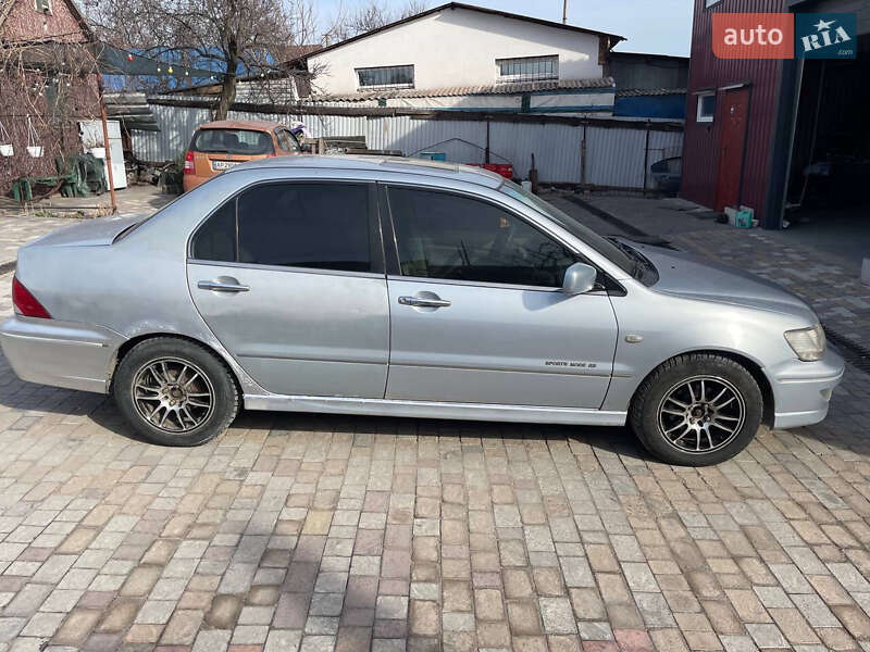 Седан Mitsubishi Lancer 2004 в Запорожье
