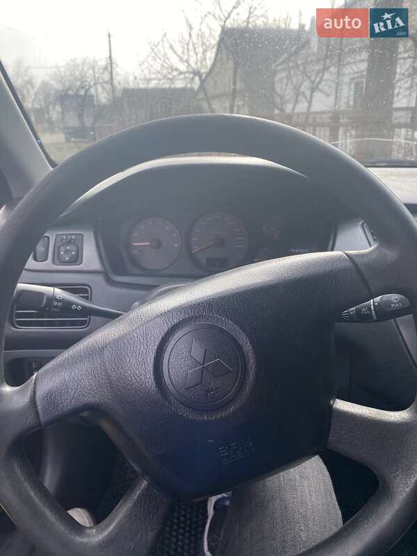 Седан Mitsubishi Lancer 2005 в Магдалиновке