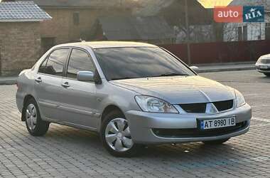 Седан Mitsubishi Lancer 2005 в Надворной