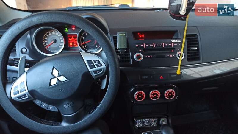 Хэтчбек Mitsubishi Lancer 2009 в Кривом Роге