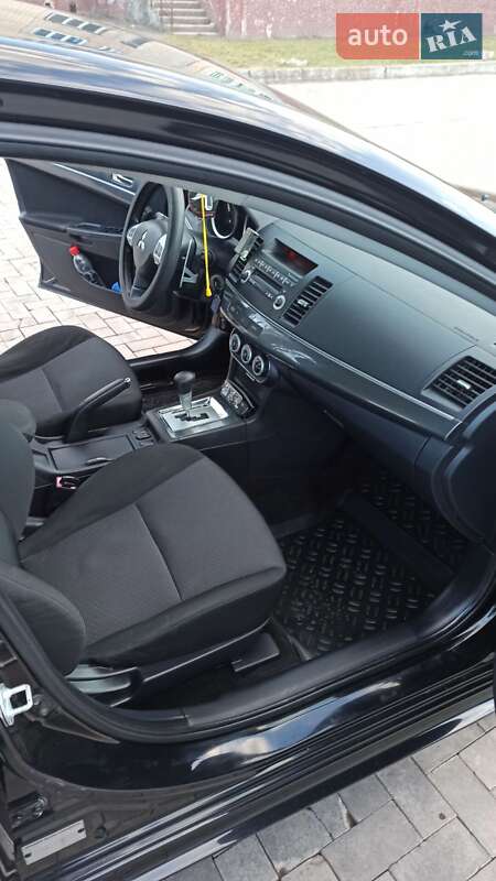 Хэтчбек Mitsubishi Lancer 2009 в Кривом Роге