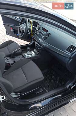 Хетчбек Mitsubishi Lancer 2009 в 