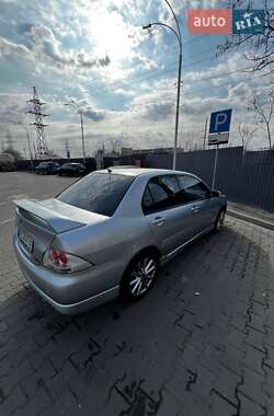 Седан Mitsubishi Lancer 2004 в 
